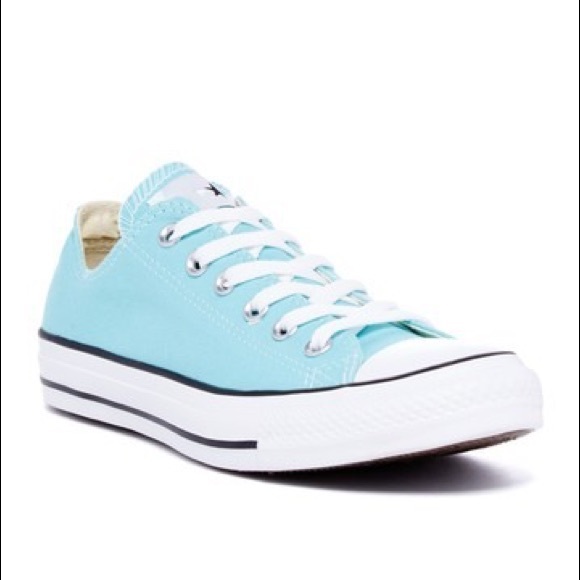 converse baby blue shoes